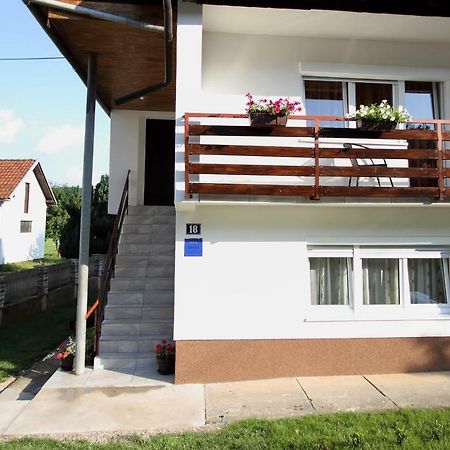 Apartamento Nikolina I Katarina Otočac Exterior foto