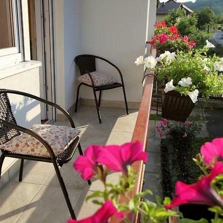 Apartamento Nikolina I Katarina Otočac Exterior foto