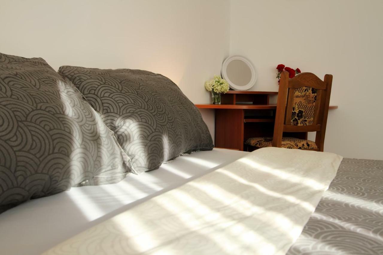 Apartamento Nikolina I Katarina Otočac Exterior foto