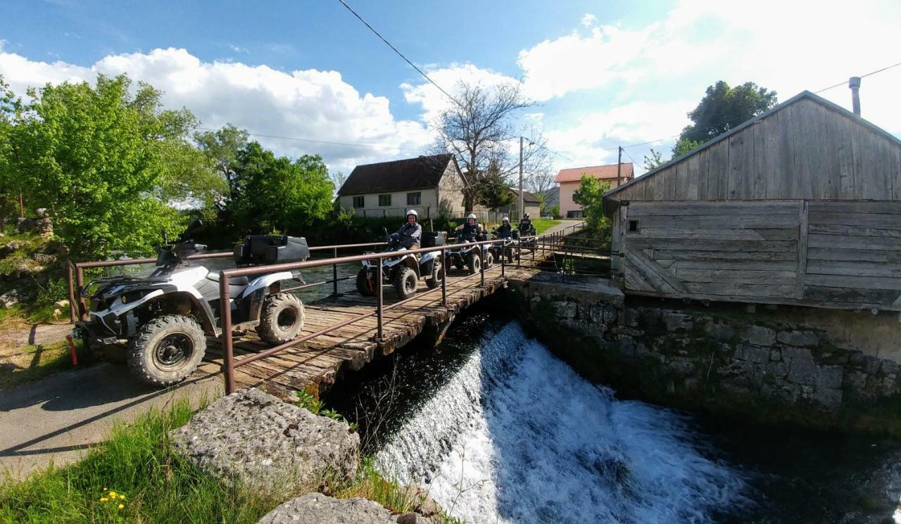 Apartamento Nikolina I Katarina Otočac Exterior foto